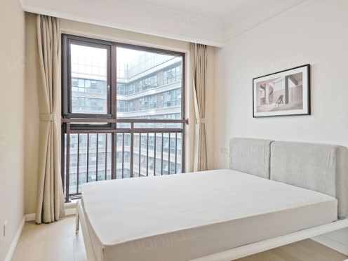 合租·绿地新里城三期 4居室 南卧