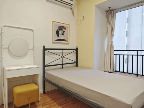 合租·军安卫士花园 4居室 东卧