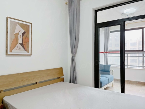 合租·领馆国际城 4居室 南卧