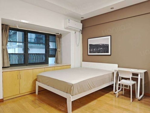 合租·财富又一城 4居室 东南卧