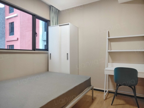 合租·麓府 4居室 东卧