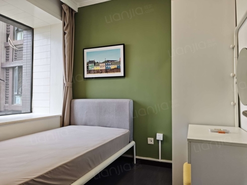 合租·龙湖三千里A区一期 4居室 西南卧