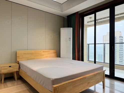 合租·融创香璟台东苑三期 4居室 西卧