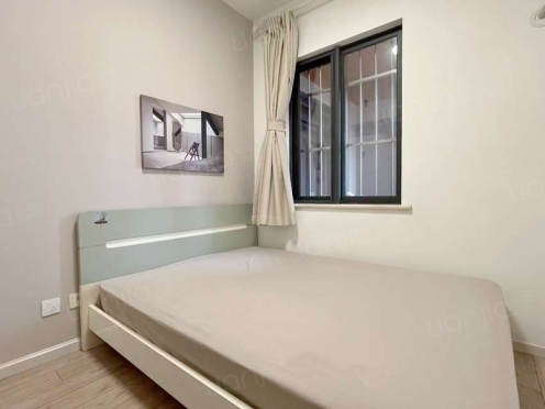 合租·华润二十四城一期 4居室 东卧