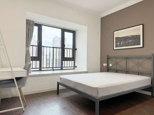 合租·融创香璟台西苑四期 5居室 西卧