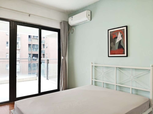 合租·领馆区1号 5居室 南卧