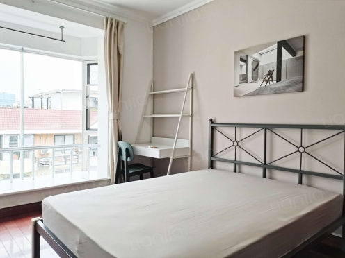 合租·名人苑 4居室 北卧