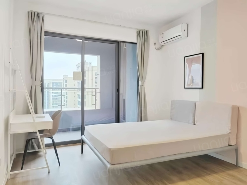 合租·美泉悦府 5居室 西卧