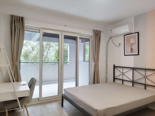 合租·蓝光凯丽香江 3居室 西南卧