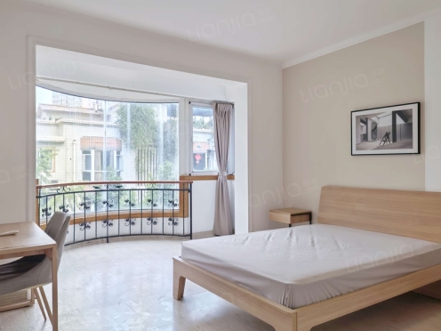 合租·长城园 4居室 北卧