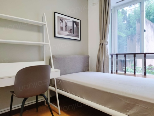 合租·新加坡花园 4居室 西北卧