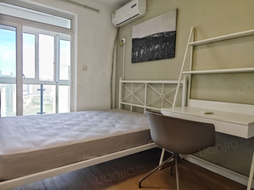 合租·金阳易诚国际 4居室 北卧