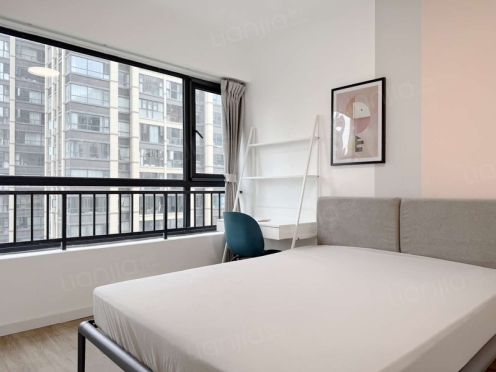 合租·中粮鸿云 4居室 东北卧