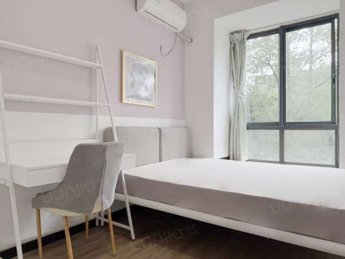 合租·澳龙名城 4居室 西南卧