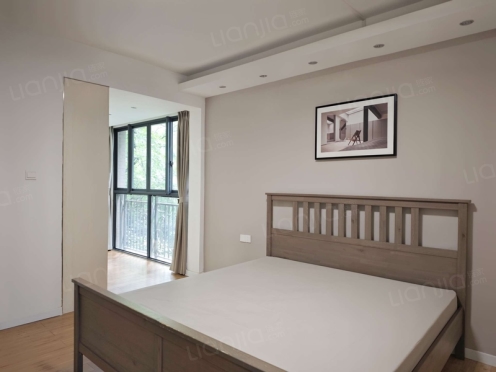 合租·华府西苑 4居室 南卧