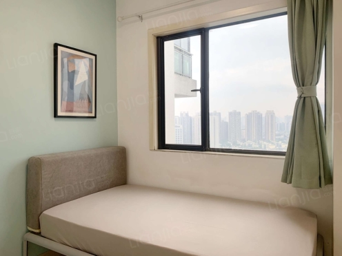 合租·财富又一城 4居室 东卧