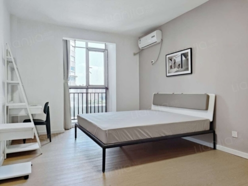 合租·布鲁汀 4居室 南卧