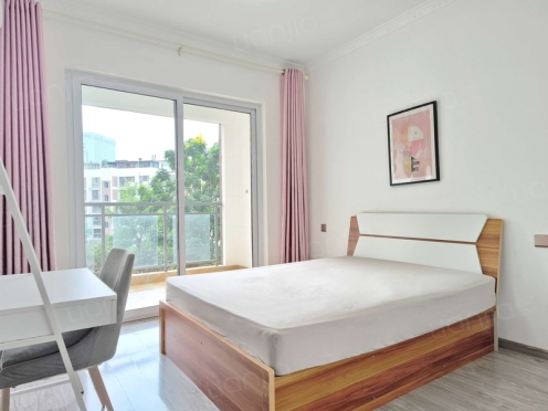 合租·蜀南春郡 4居室 西卧