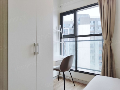 合租·普得先锋国际 5居室 东卧