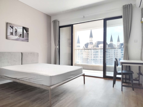 合租·中德英伦世邦K区 4居室 南卧