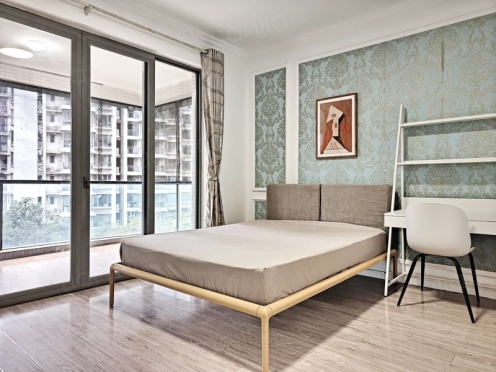 合租·时代晶科名苑 5居室 南卧