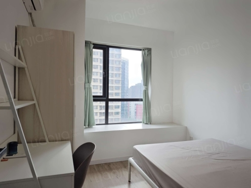 合租·复地雍湖湾 4居室 东卧