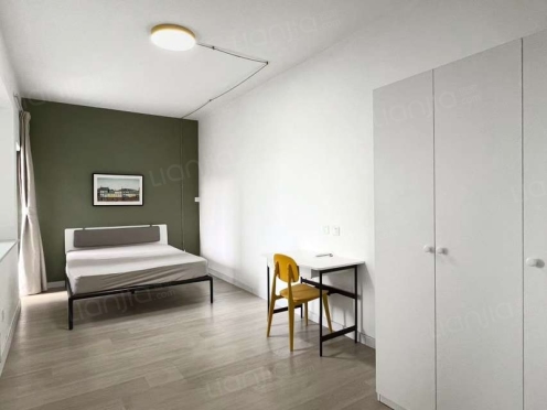 合租·洪锦国际 4居室 东南卧