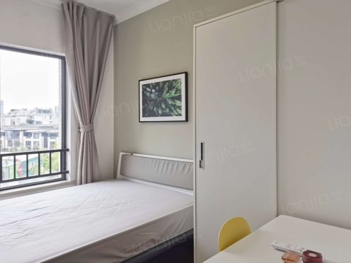 合租·万科翡翠公园 4居室 东卧