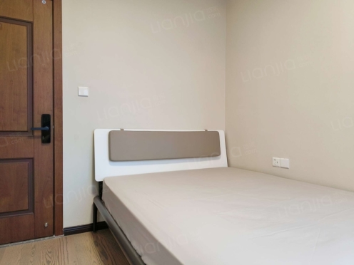 合租·广汇御园二期A区 4居室 东卧