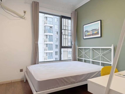 合租·蓉上坊二期 4居室 东卧