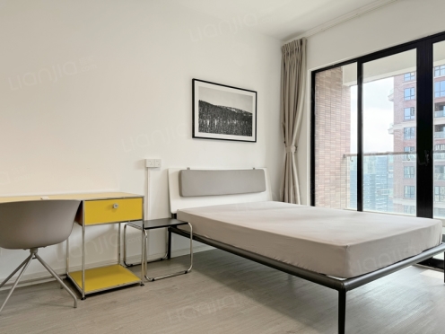 合租·中德英伦世邦F区 4居室 南卧