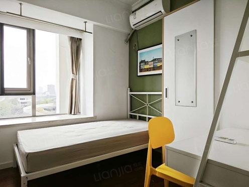 合租·金林俊景 4居室 东卧