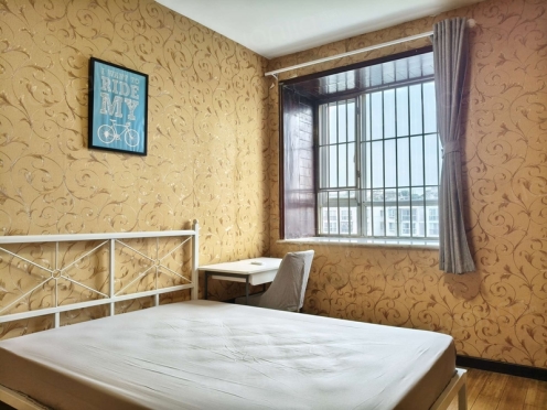 合租·兴元华盛一期 4居室 东北卧