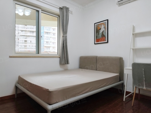 合租·远大都市风景三期 4居室 西南卧