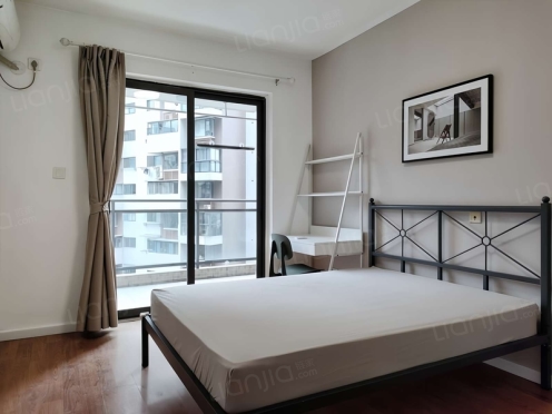 合租·白兰地 3居室 东卧