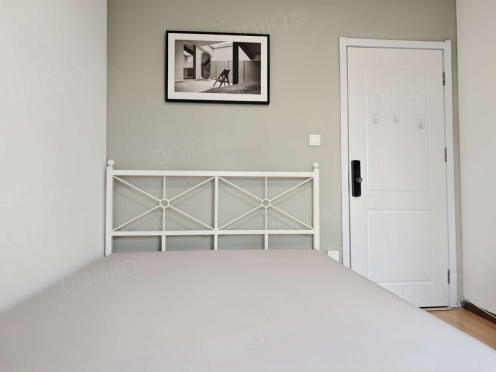 合租·英郡三期 3居室 南卧