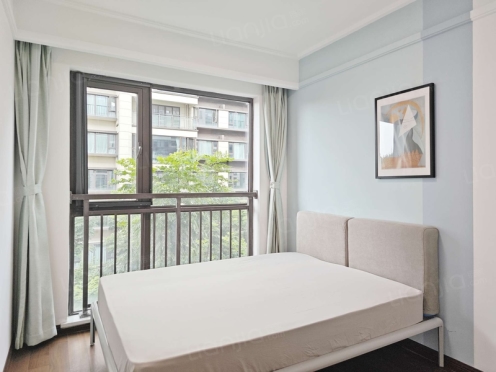 合租·绿地新里城三期 4居室 北卧