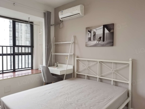 合租·英郡一期 3居室 东卧