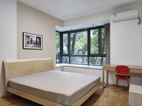 合租·翡翠城三期 4居室 南卧