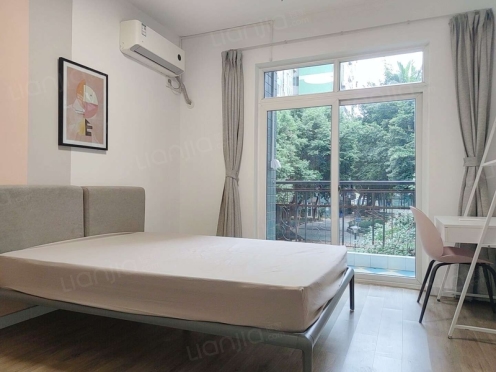 合租·新绿季节 4居室 东卧