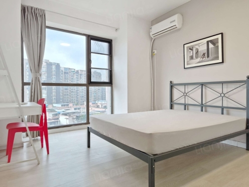 合租·戛纳湾金棕榈 4居室 南卧