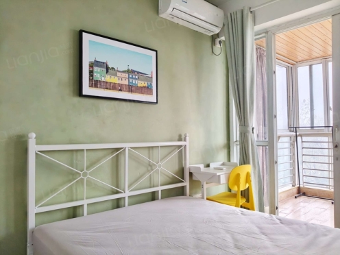 合租·蓝光富丽花城 4居室 北卧