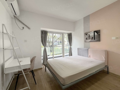 合租·天府滨河湾 5居室 南卧