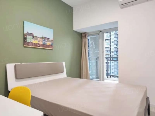 合租·财富又一城 4居室 东南卧