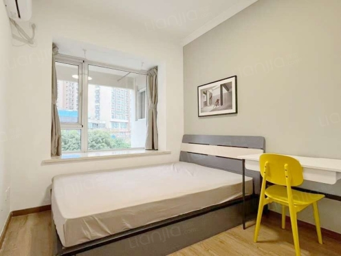 合租·富丽东方 4居室 西南卧