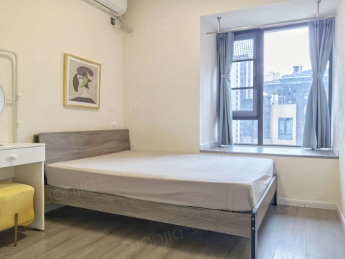 合租·光华壹号 4居室 北卧