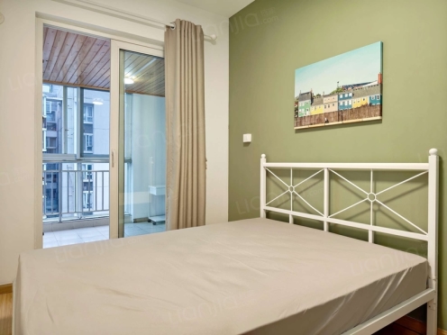 合租·蓝光富丽花城 4居室 东卧