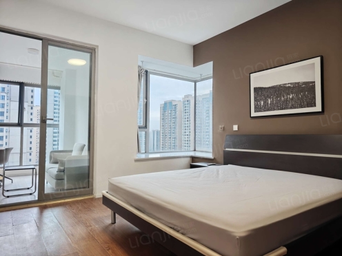 合租·中海兰庭 4居室 西卧