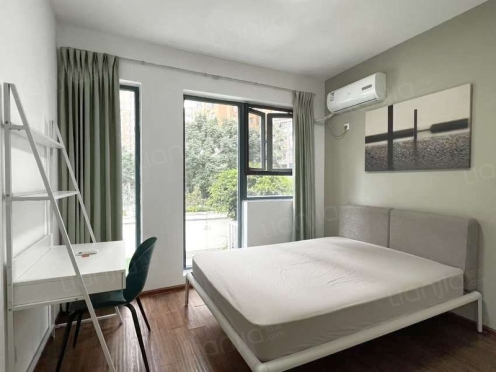 合租·凯莱丽景雅筑 4居室 南卧