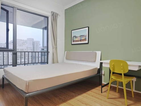 合租·华都美林湾 4居室 西北卧